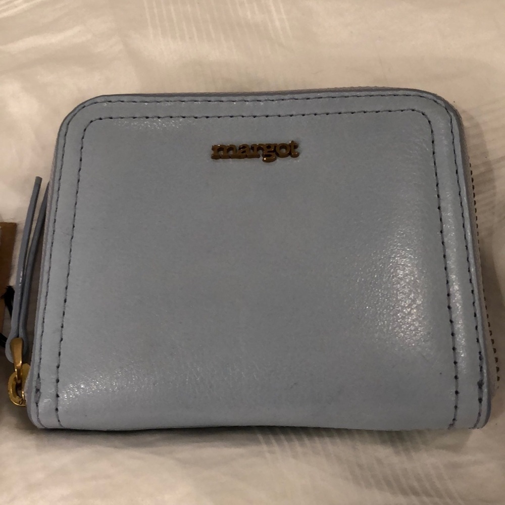 MARGOT LILY SMALL ZIP AROUND LEATHER WALLET NWT